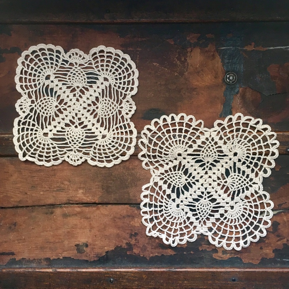 Set of 2 Handmade Square Light Beige Doilies